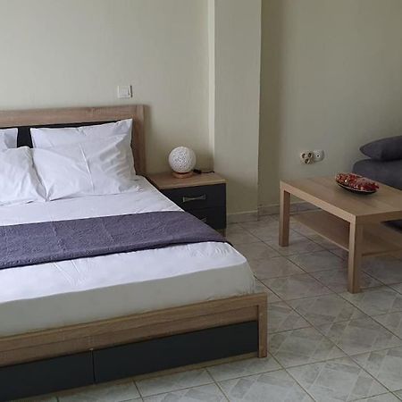 Cosy Messaria Apartment เมซาเรีย ภายนอก รูปภาพ